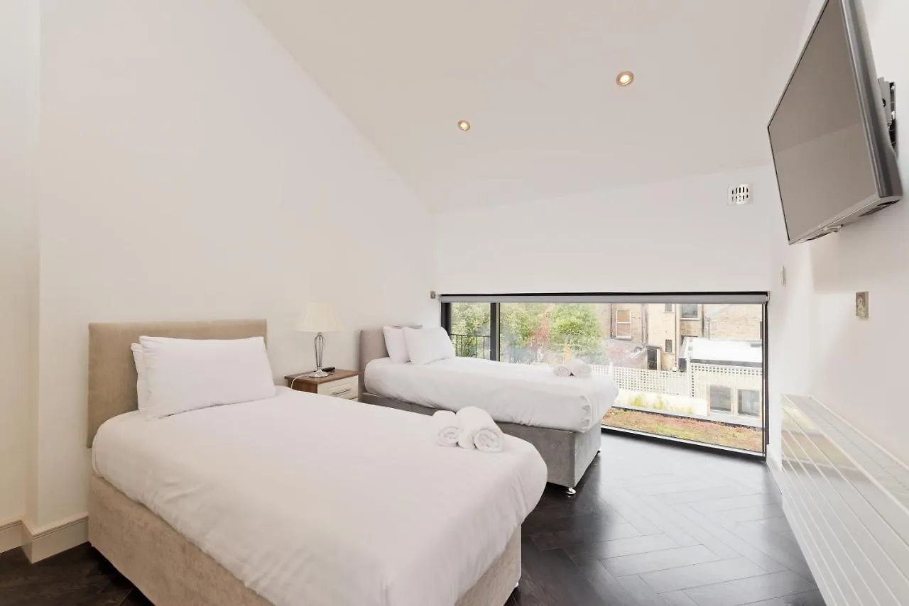 The Van Morrison Suite - Hiphipstay Dublin